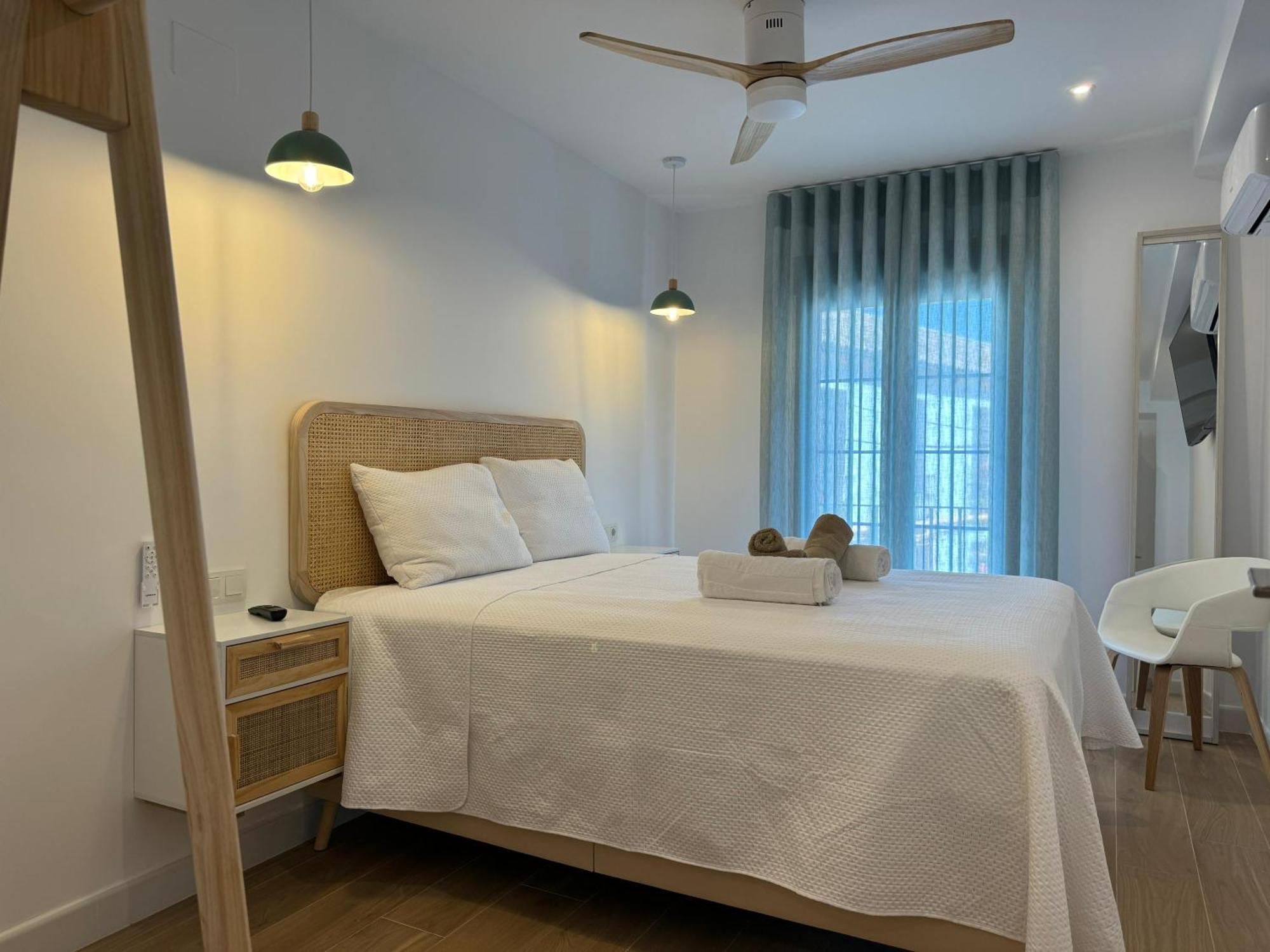 Balcon De Patios Con Parking * Cordoba