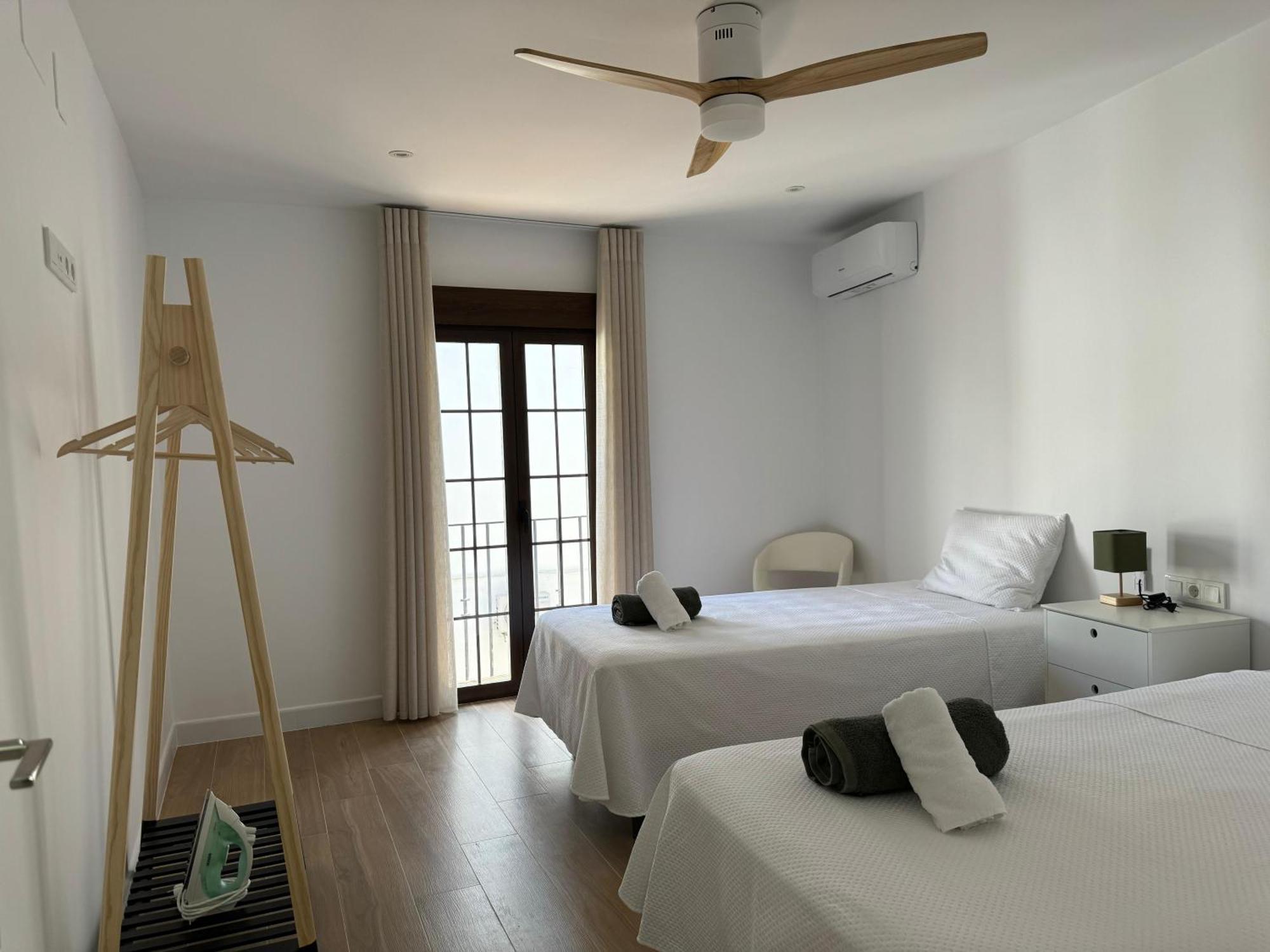 Balcon De Patios Con Parking Cordoba