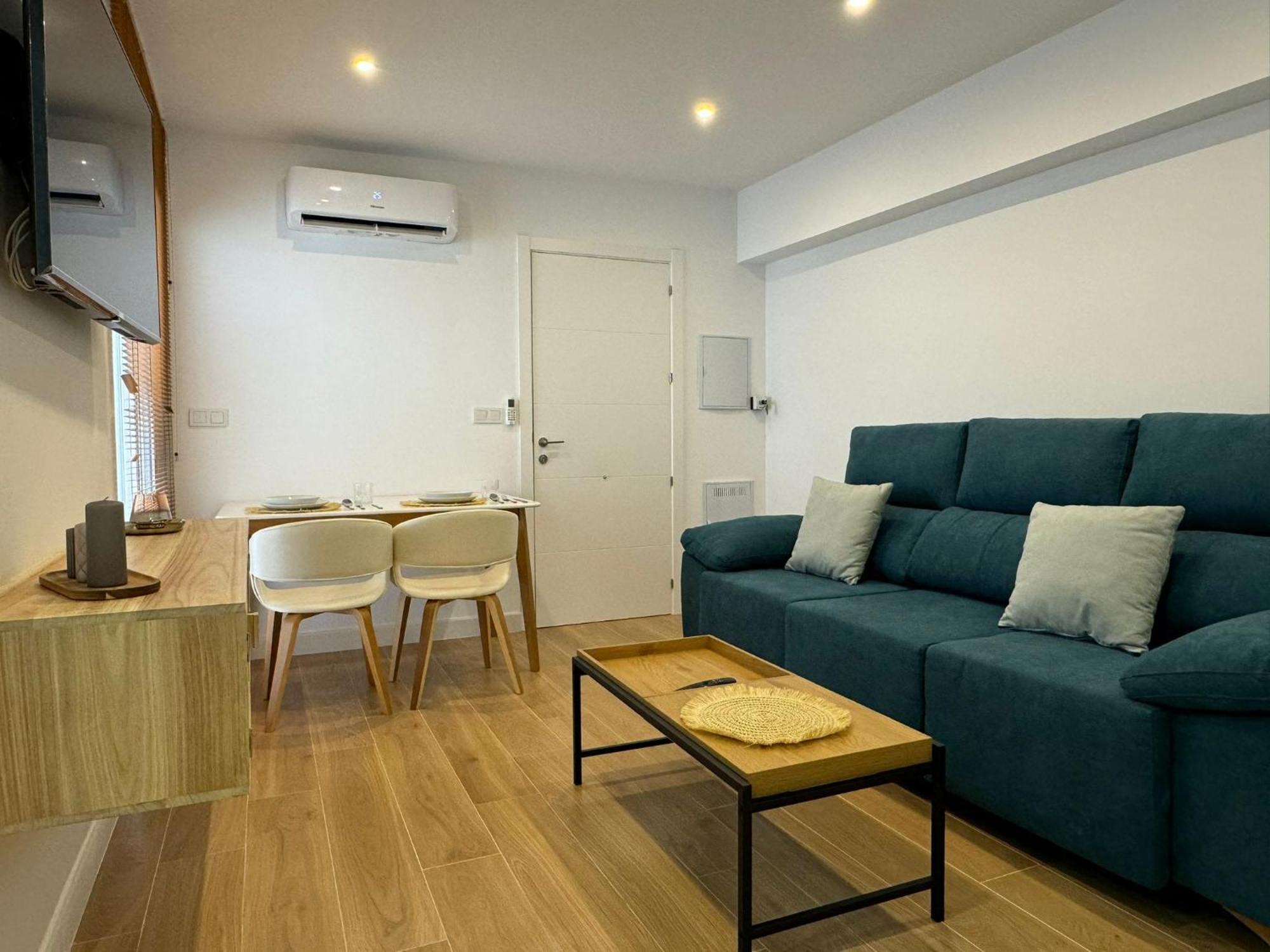 Balcon De Patios Con Parking *