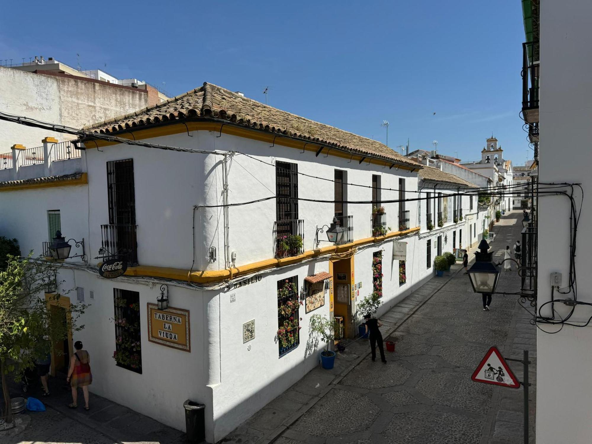 Balcon De Patios Con Parking Appartamento *